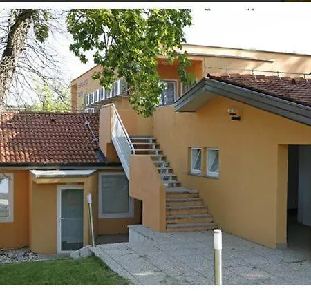 Garni Siesta 2*