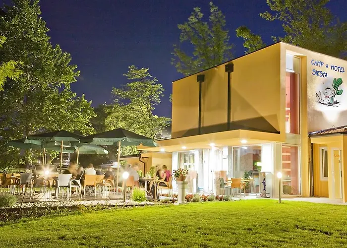 Garni Siesta 2* 노바고리차